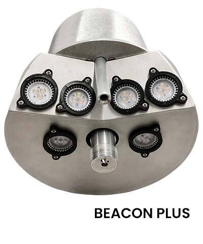 American Beacon Quad Light Internal Halyard Flag Pole Light - Action Flag